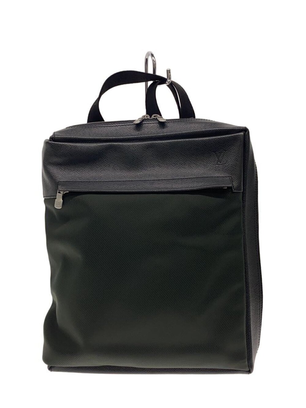 LOUIS VUITTON Veruca Taiga Black